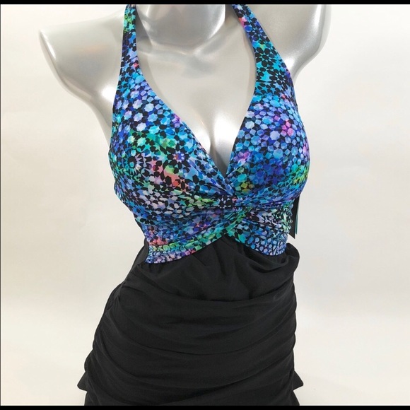 Gorgeous swimsuit (black, blue, and green) - Picture 3 of 7